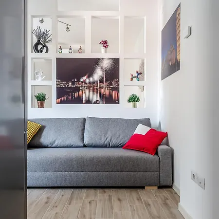 Apartment Hostly-giugio's House-lungarni And Town Center Pisa